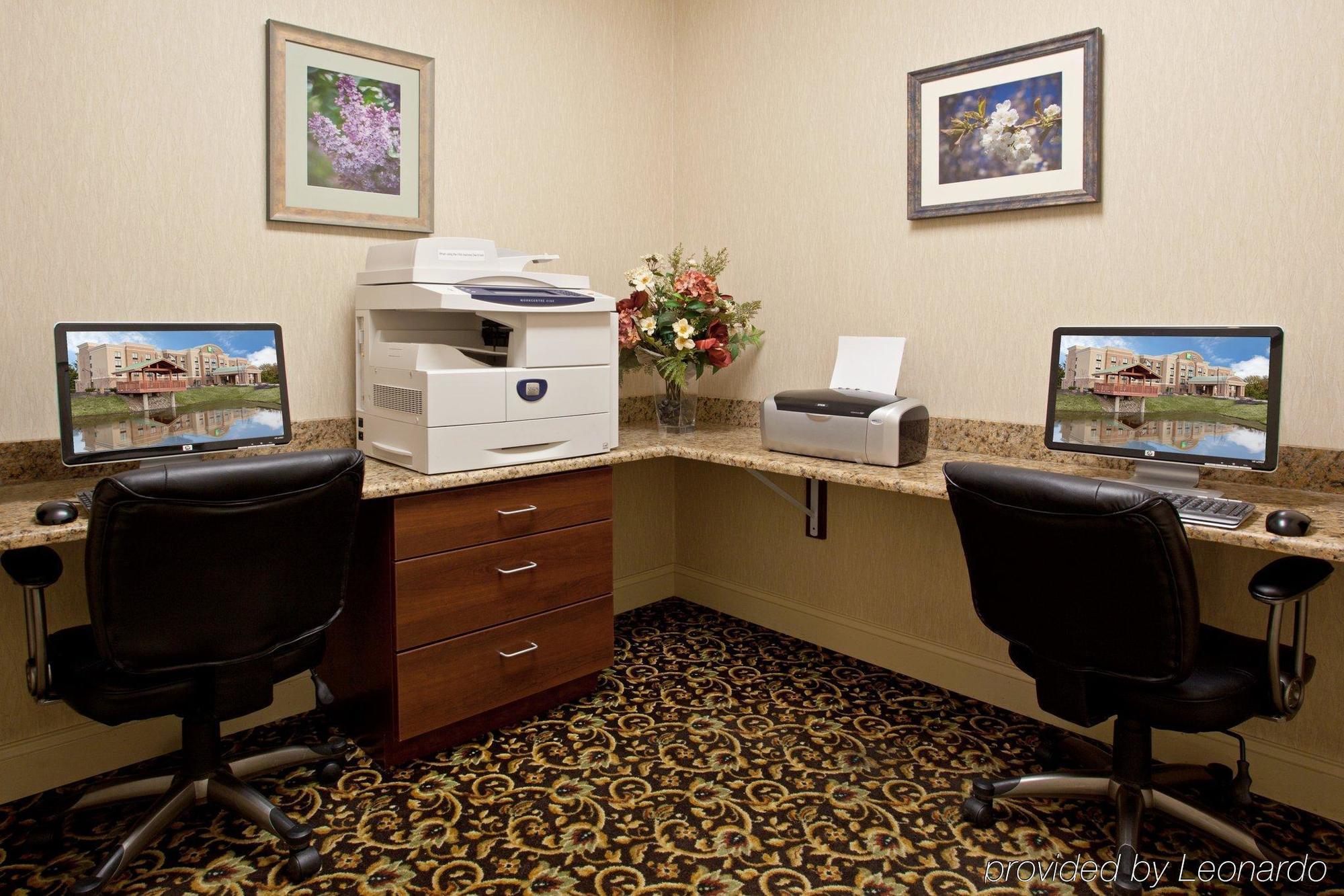 Holiday Inn Express Hotel & Suites Rochester Webster By Ihg Екстер'єр фото